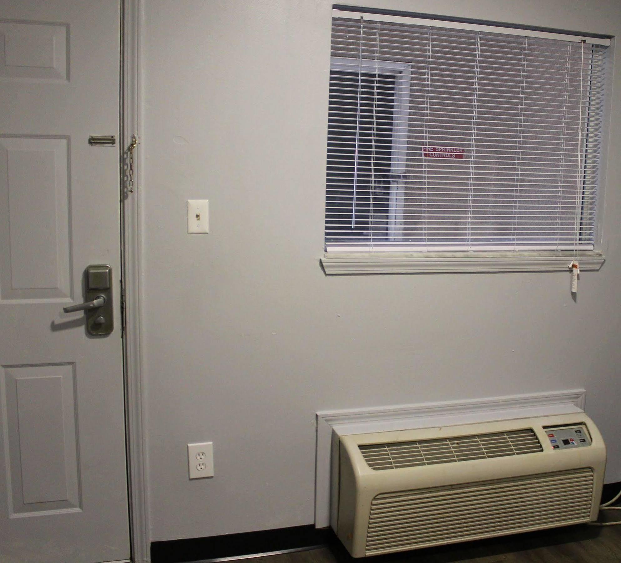 Budgetel Inn And Suites Atlanta Midtown Екстер'єр фото